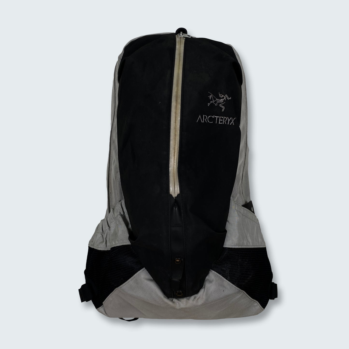 Authentic Vintage Arcteryx Arro 22 Backpack