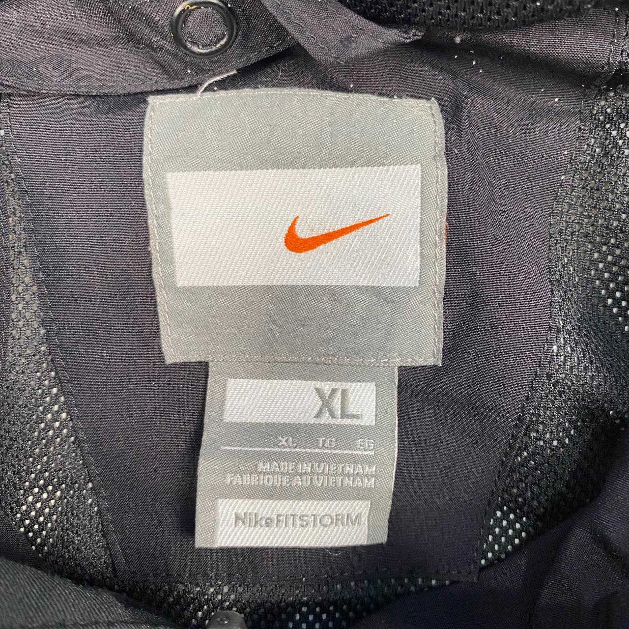 Authentic Vintage 00's Nike StormFit Jacket (L)