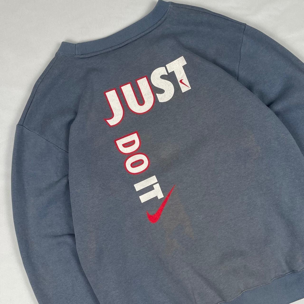 Authentic Vintage Nike Early 00's Sweatshirt  (L)