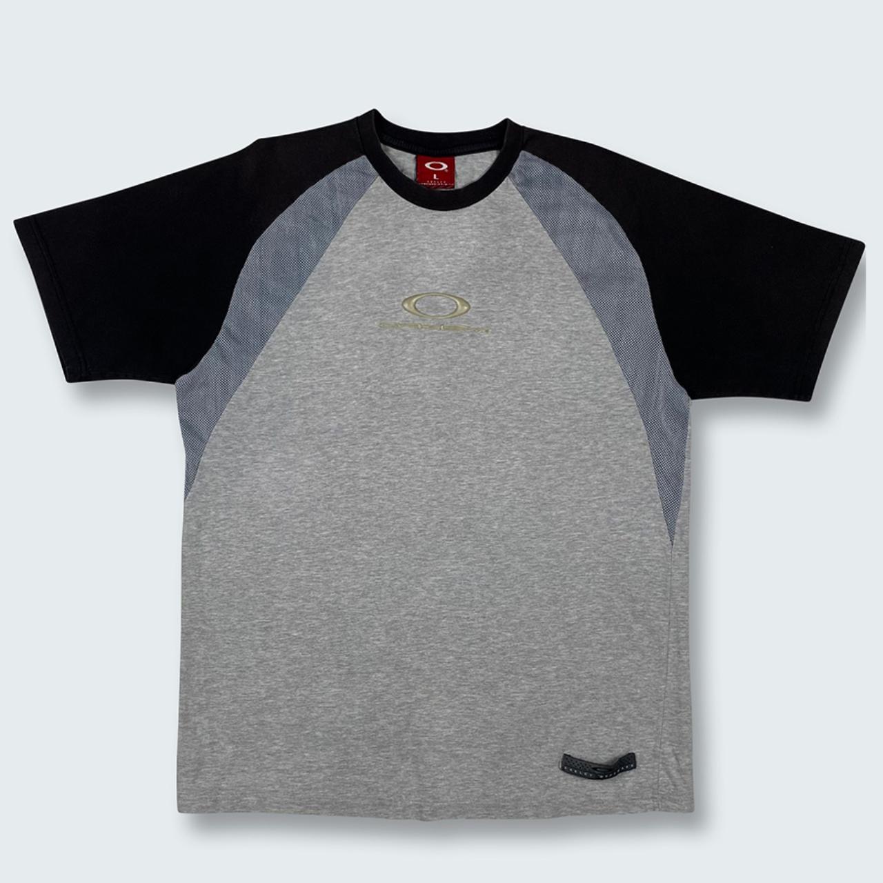 Authentic Vintage Oakley Software T-Shirt  (L)