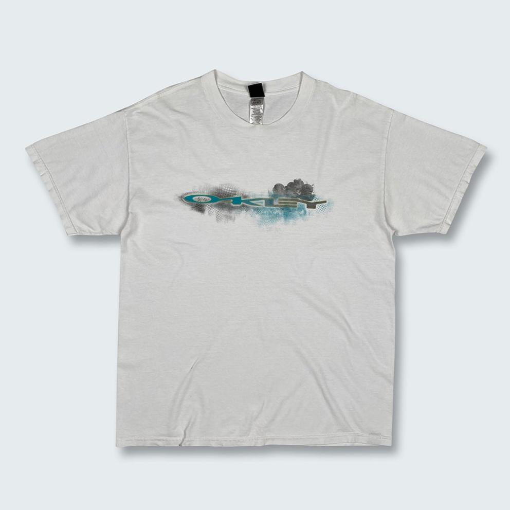 Authentic Vintage Oakley Tee (L)