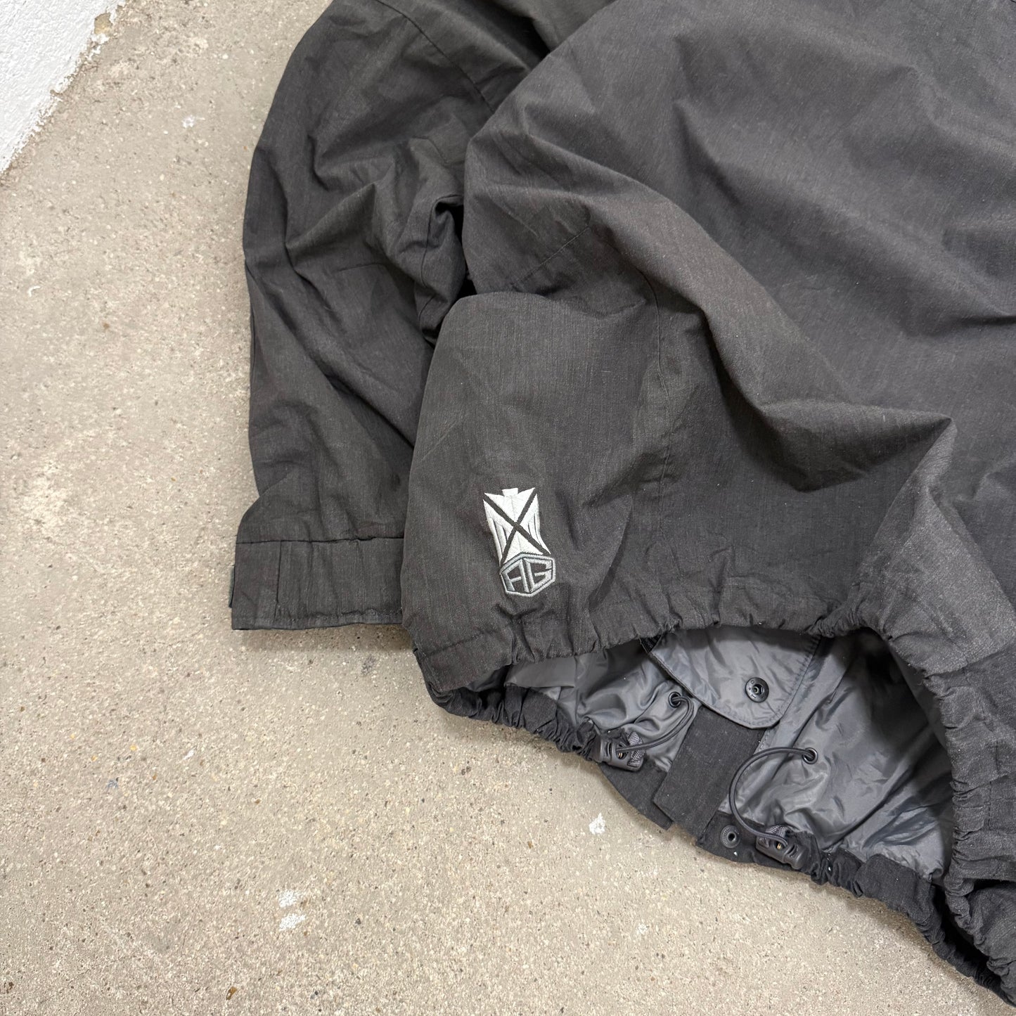 Authetic Vintage 2008 Burton Analog Technical Jacket (XL)