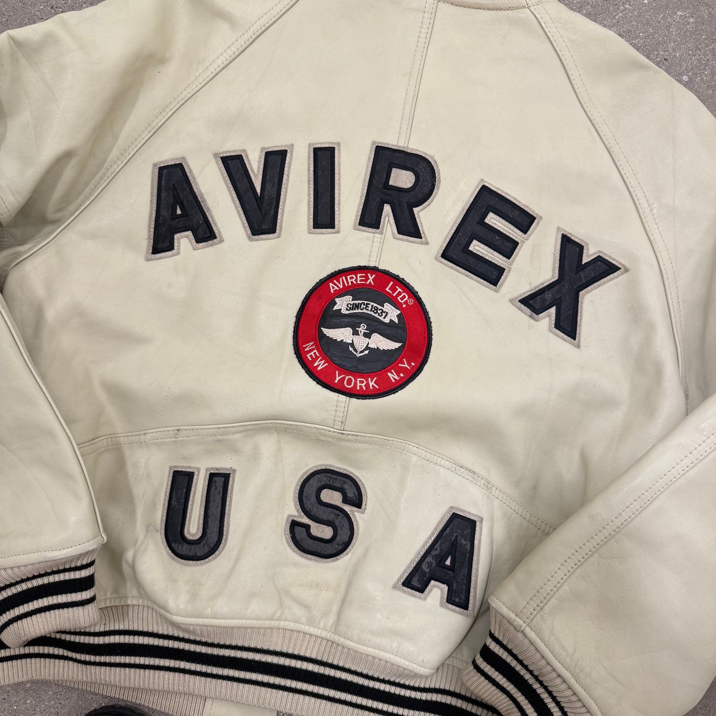 Authentic Vintage Avirex USA LeatherJacket (L)