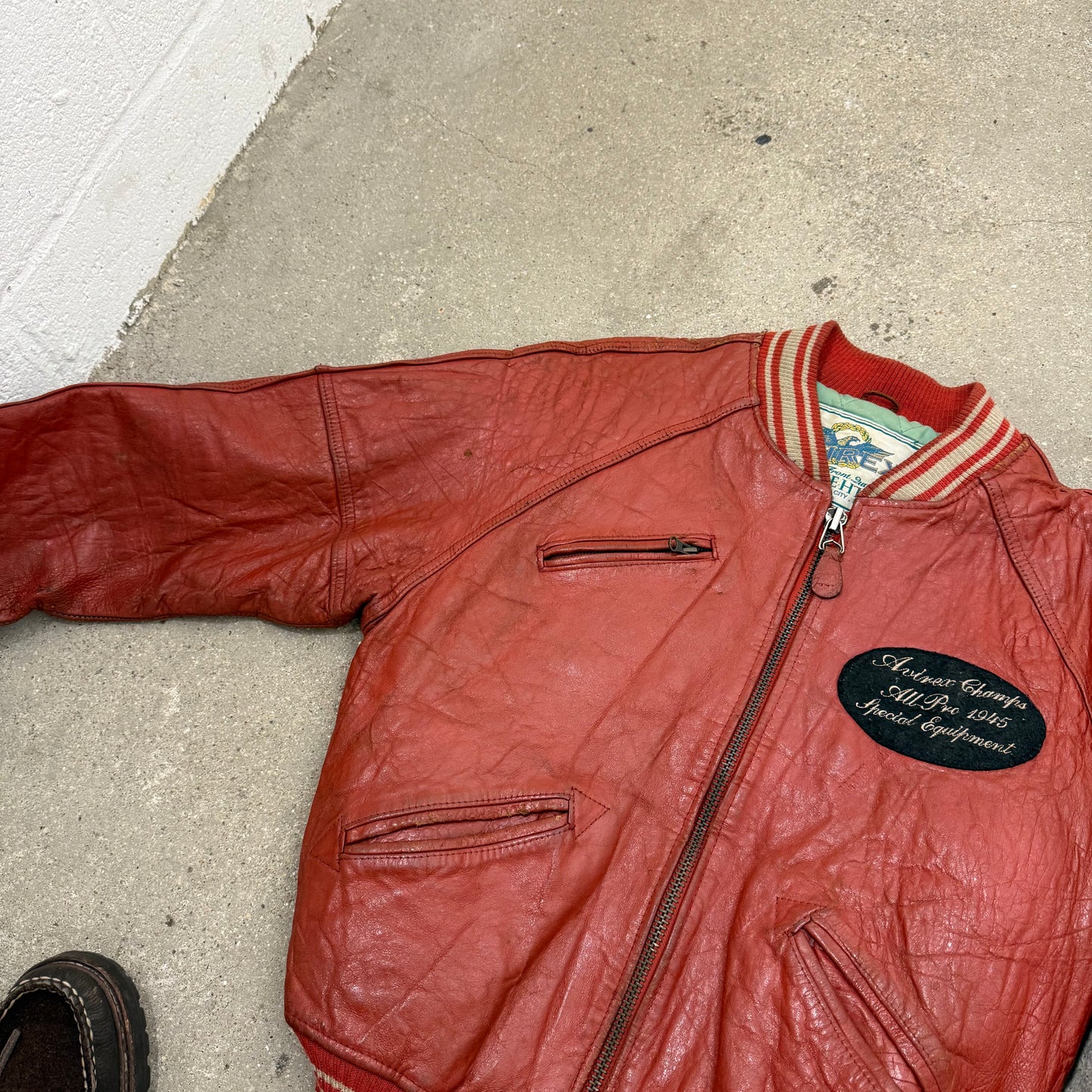Authentic Vintage Avirex USA LeatherJacket (XS)