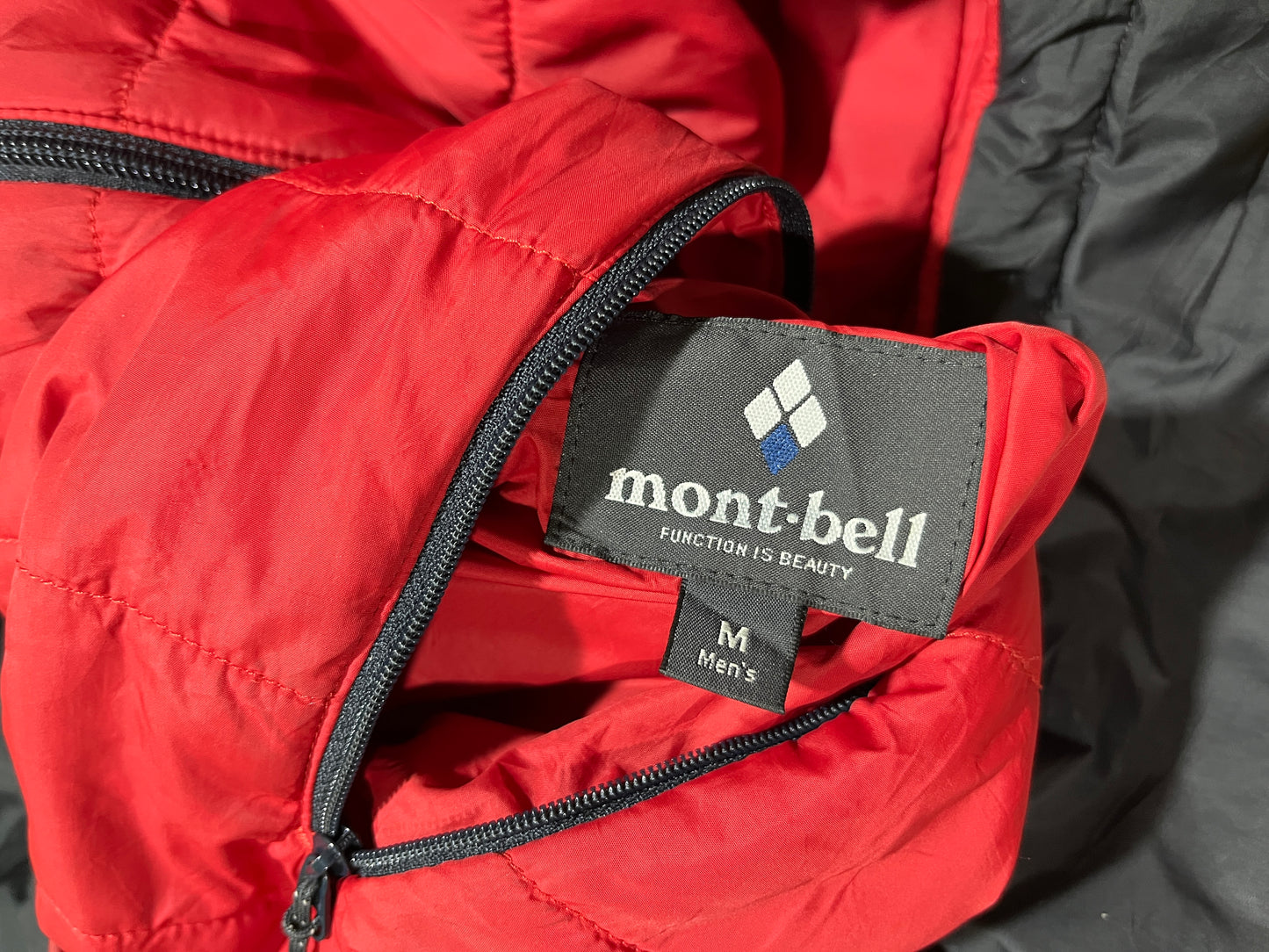 Authetic Vintage Montbell Reversible Puffer Jacket (M)