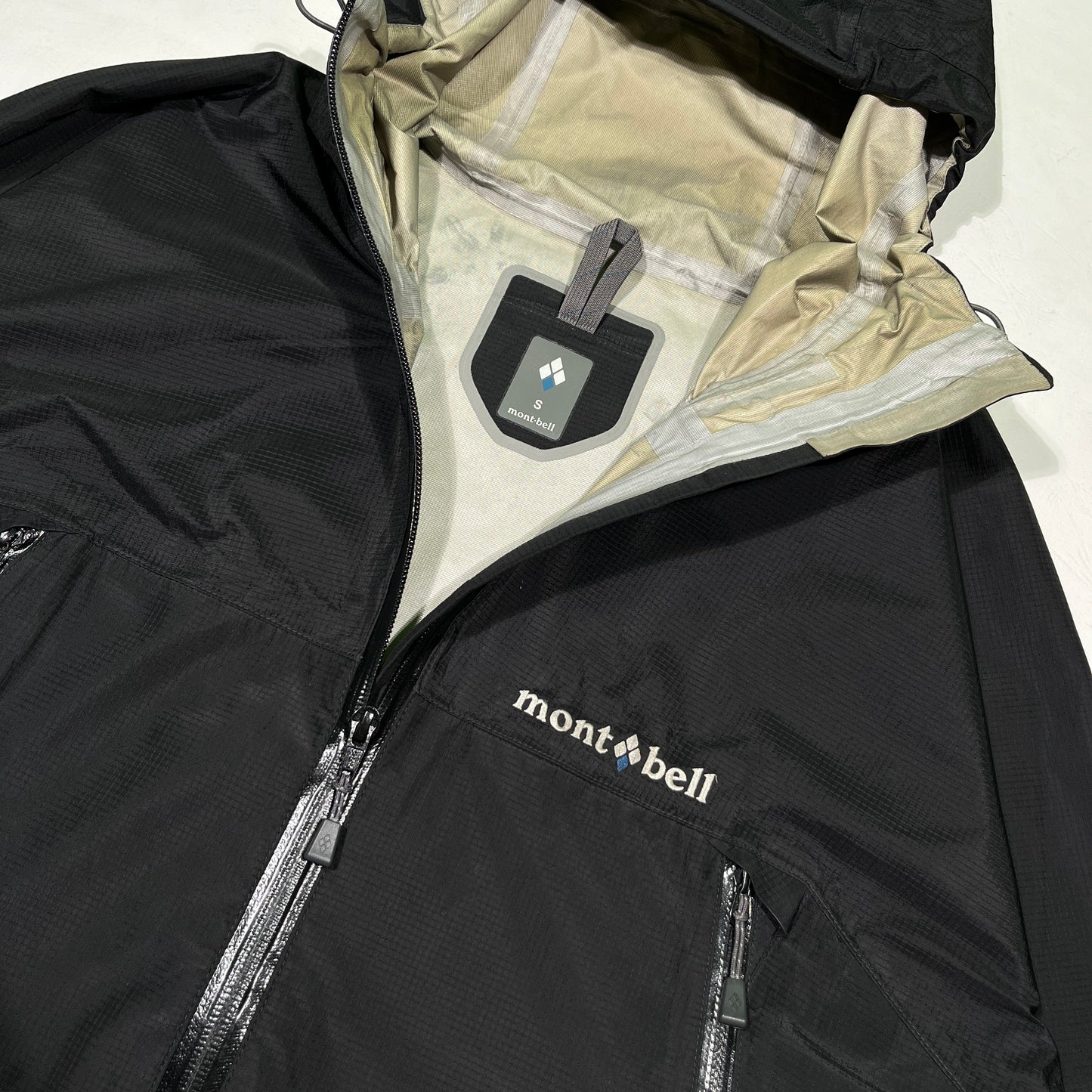 Authentic Montbell Goretex Jacket (S)