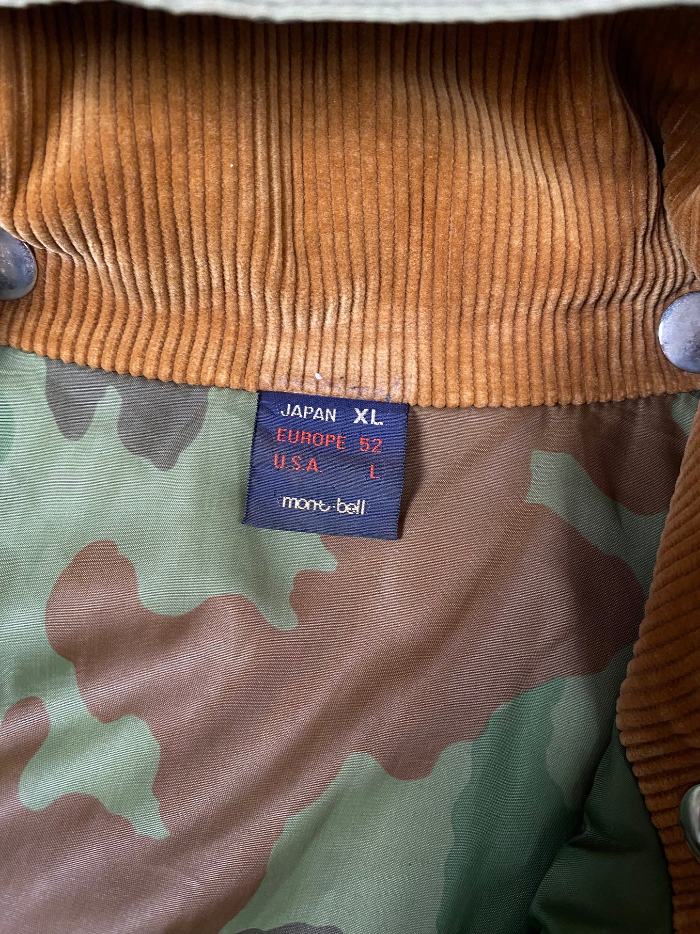 Authetic Vintage Montbell Fishing Jacket (L)