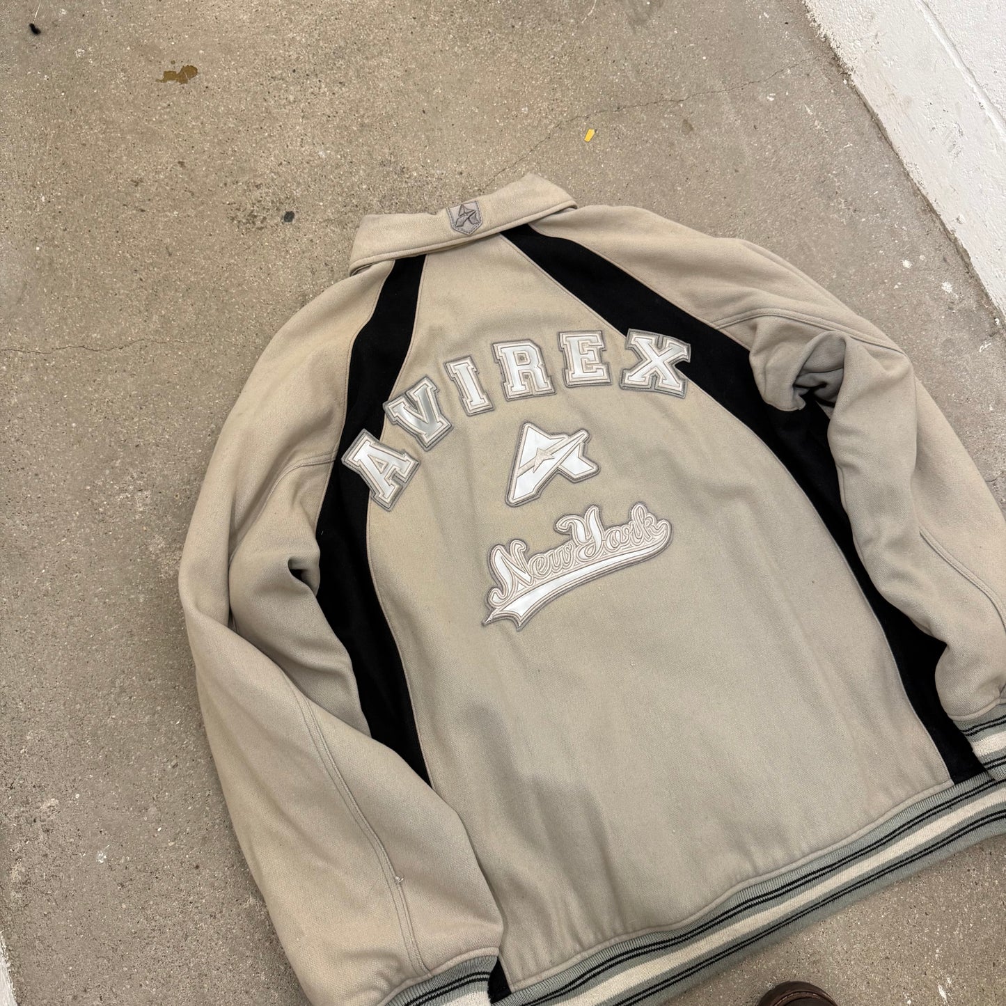 Authentic Vintage Avirex USA Jacket (XL)