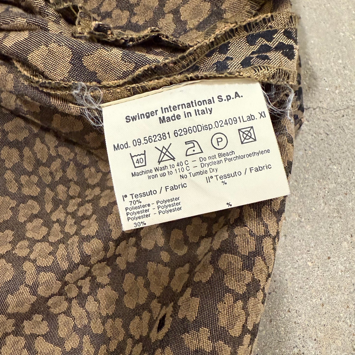 Authentic Vintage Women's Fendi Leopard Print Suit Set (M)