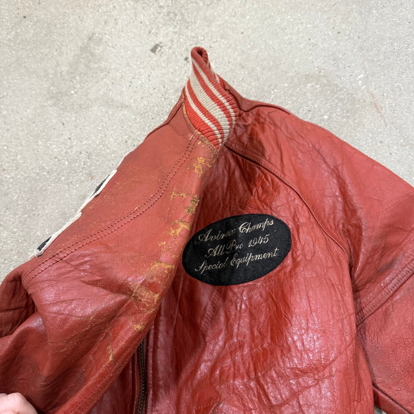 Authentic Vintage Avirex USA LeatherJacket (XS)